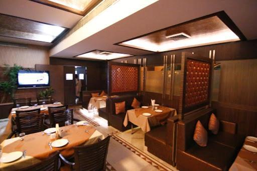 Rass Hotel Kanpur Exterior foto