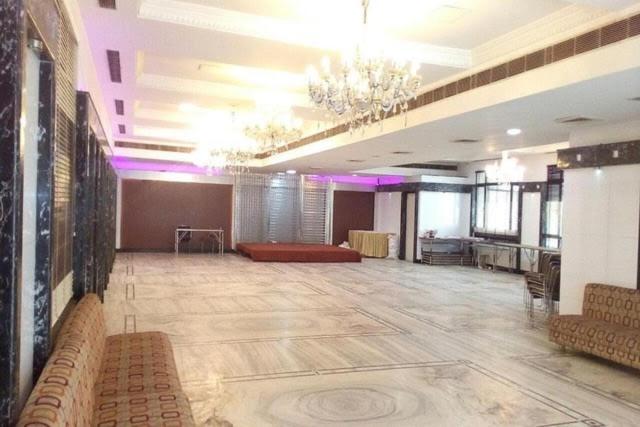 Rass Hotel Kanpur Exterior foto