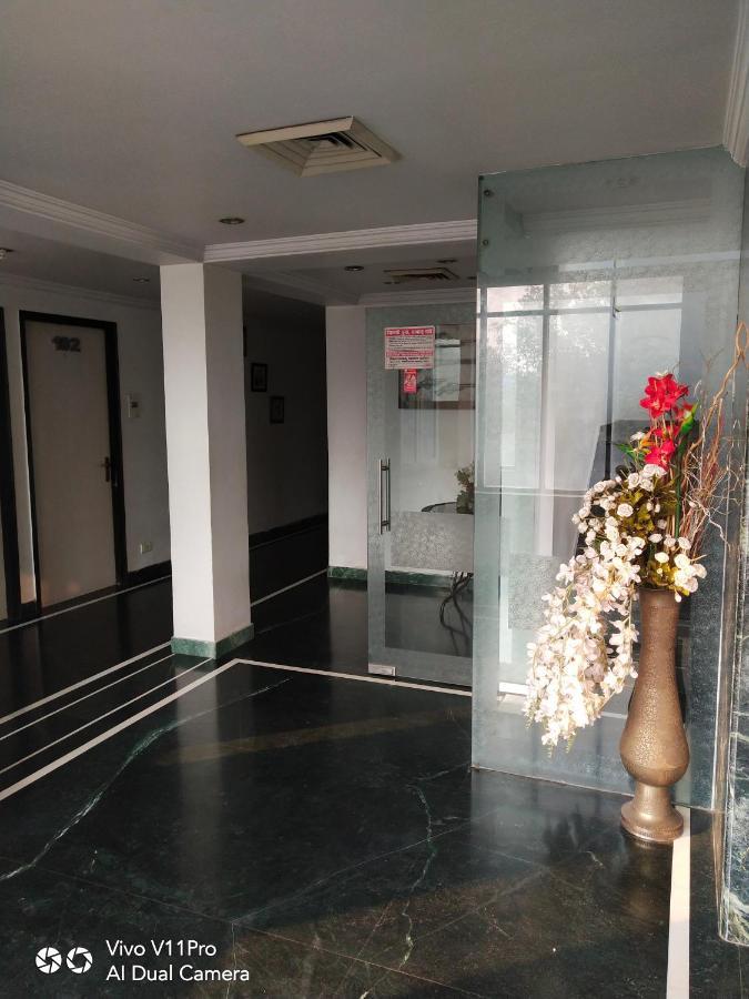 Rass Hotel Kanpur Exterior foto